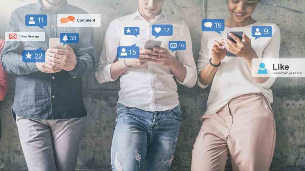 social-media-apps-connecting-with-friends - 360 Marketing Consultancy – Marketing Strategy & Architecture for SMEs social media apps - connecting with friends